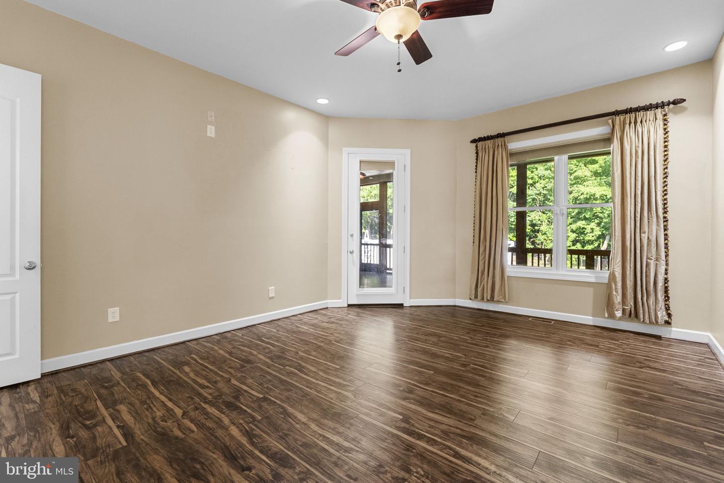 100 LAKEWOOD DR, WILLIAMSBURG, Virginia 23185, 4 Bedrooms Bedrooms, 9 Rooms Rooms,3 BathroomsBathrooms,Residential,For sale,100 LAKEWOOD DR,VAJC2000500 MLS # VAJC2000500
