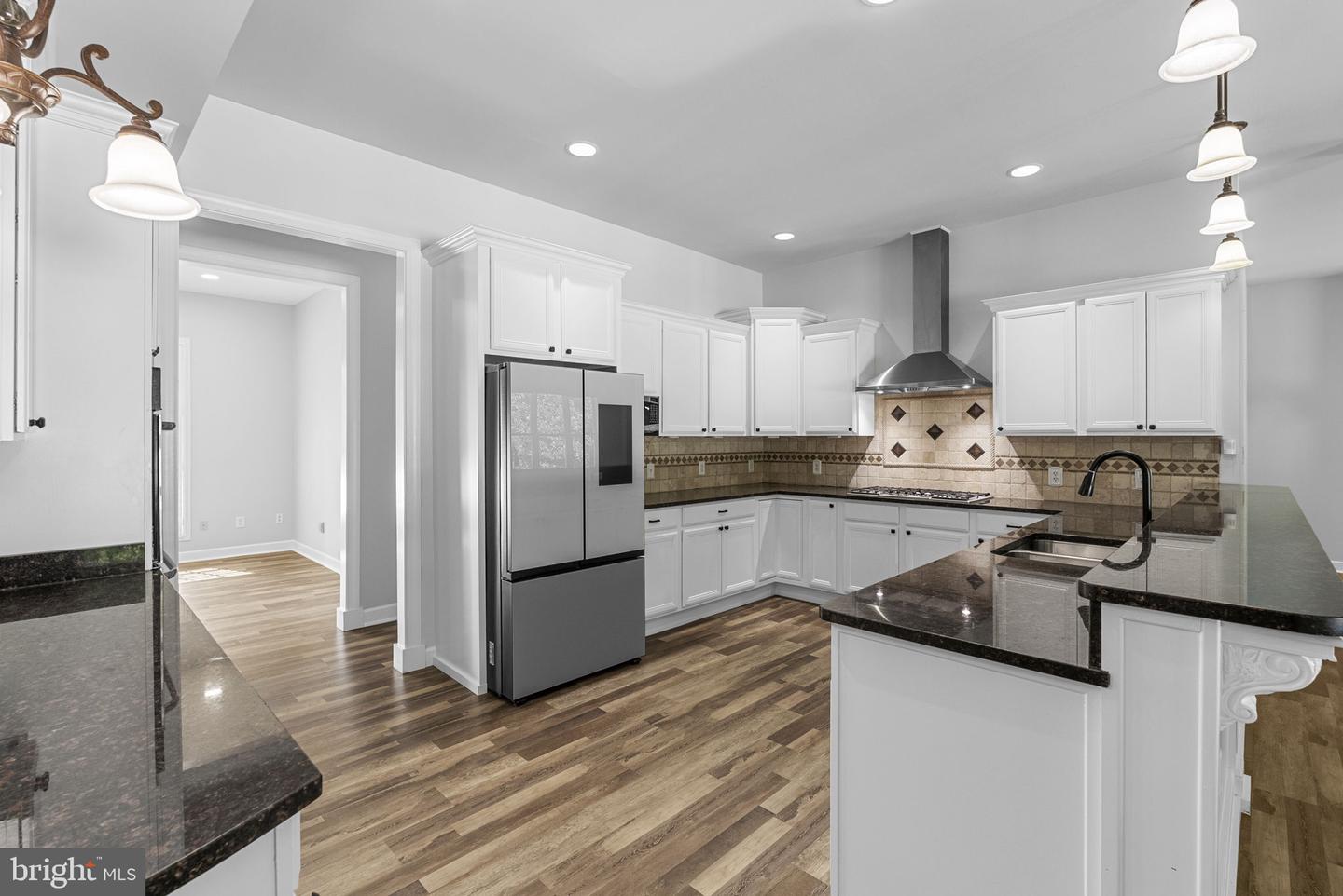 100 LAKEWOOD DR, WILLIAMSBURG, Virginia 23185, 4 Bedrooms Bedrooms, 9 Rooms Rooms,3 BathroomsBathrooms,Residential,For sale,100 LAKEWOOD DR,VAJC2000500 MLS # VAJC2000500