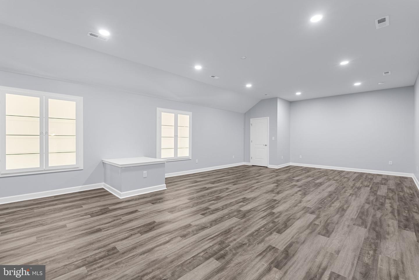 100 LAKEWOOD DR, WILLIAMSBURG, Virginia 23185, 4 Bedrooms Bedrooms, 9 Rooms Rooms,3 BathroomsBathrooms,Residential,For sale,100 LAKEWOOD DR,VAJC2000500 MLS # VAJC2000500