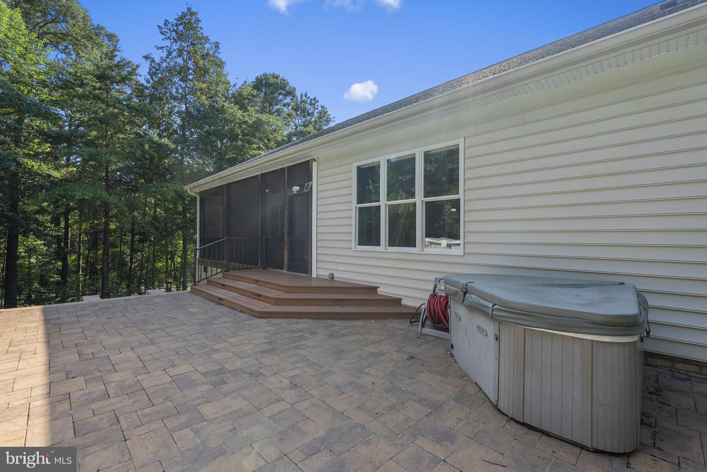 100 LAKEWOOD DR, WILLIAMSBURG, Virginia 23185, 4 Bedrooms Bedrooms, 9 Rooms Rooms,3 BathroomsBathrooms,Residential,For sale,100 LAKEWOOD DR,VAJC2000500 MLS # VAJC2000500