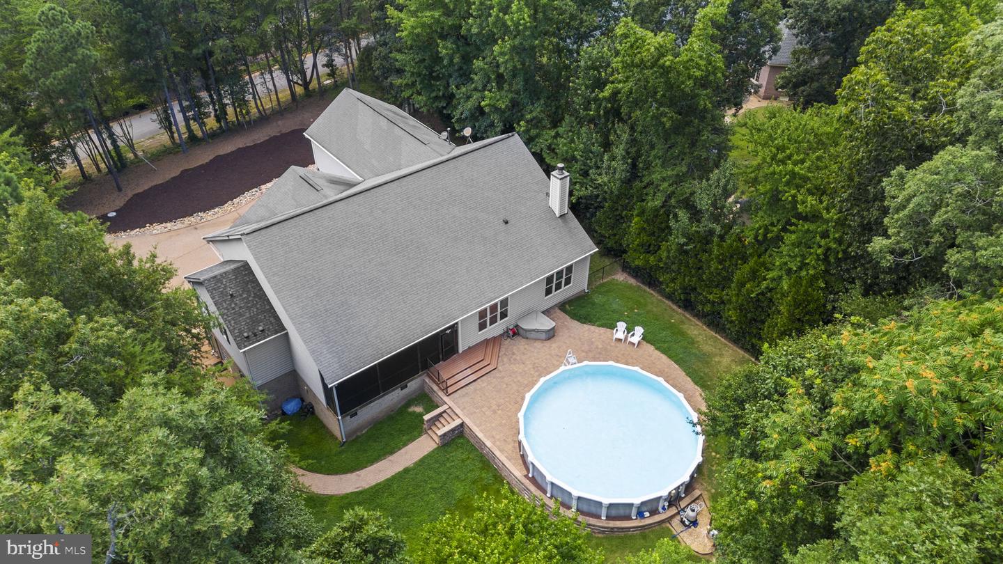 100 LAKEWOOD DR, WILLIAMSBURG, Virginia 23185, 4 Bedrooms Bedrooms, 9 Rooms Rooms,3 BathroomsBathrooms,Residential,For sale,100 LAKEWOOD DR,VAJC2000500 MLS # VAJC2000500