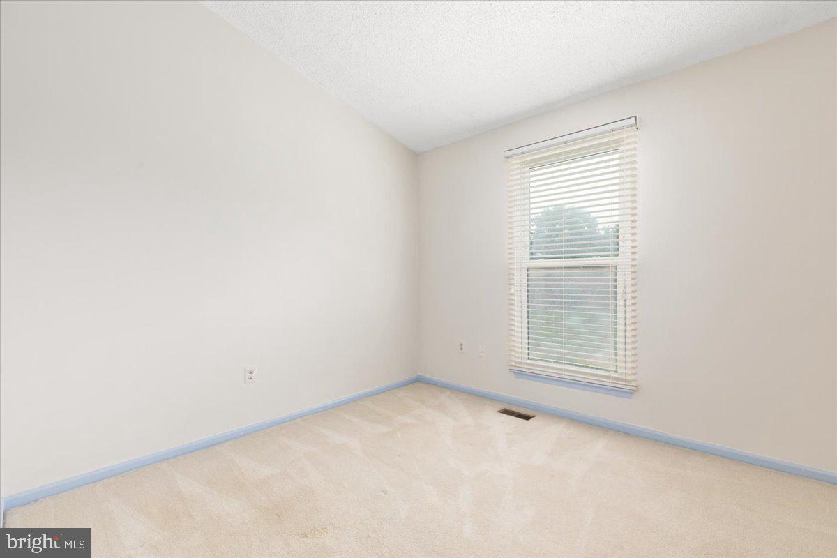 8683 NAGLE ST, MANASSAS, Virginia 20110, 4 Bedrooms Bedrooms, ,3 BathroomsBathrooms,Residential,For sale,8683 NAGLE ST,VAMN2008664 MLS # VAMN2008664