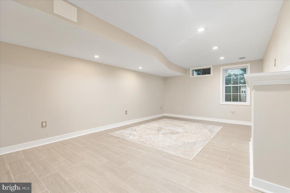 8683 NAGLE ST, MANASSAS, Virginia 20110, 4 Bedrooms Bedrooms, ,3 BathroomsBathrooms,Residential,For sale,8683 NAGLE ST,VAMN2008664 MLS # VAMN2008664
