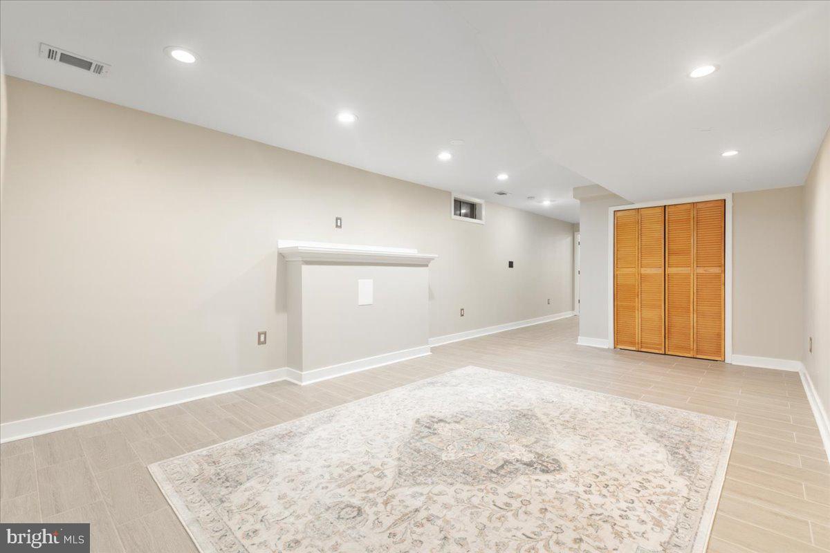 8683 NAGLE ST, MANASSAS, Virginia 20110, 4 Bedrooms Bedrooms, ,3 BathroomsBathrooms,Residential,For sale,8683 NAGLE ST,VAMN2008664 MLS # VAMN2008664