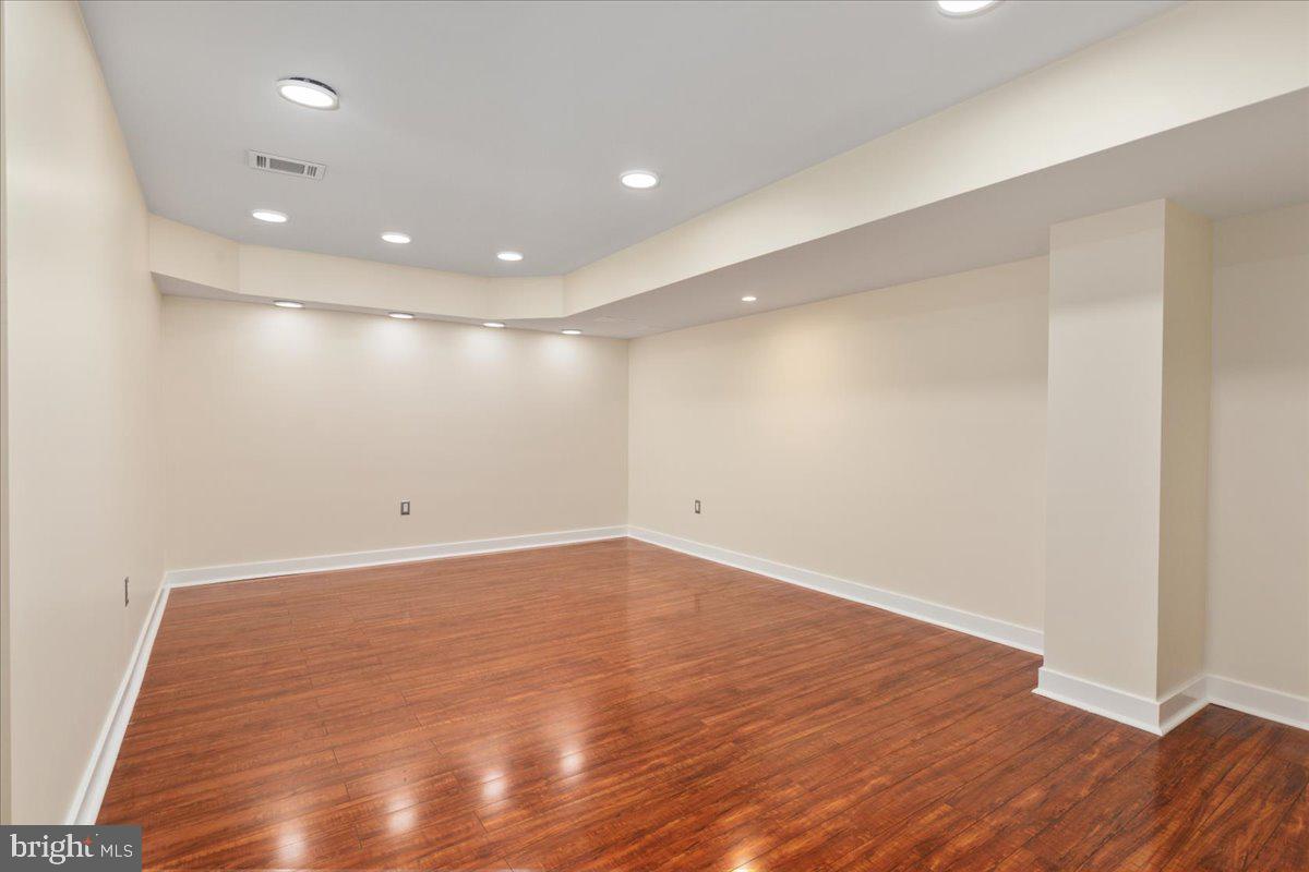 8683 NAGLE ST, MANASSAS, Virginia 20110, 4 Bedrooms Bedrooms, ,3 BathroomsBathrooms,Residential,For sale,8683 NAGLE ST,VAMN2008664 MLS # VAMN2008664