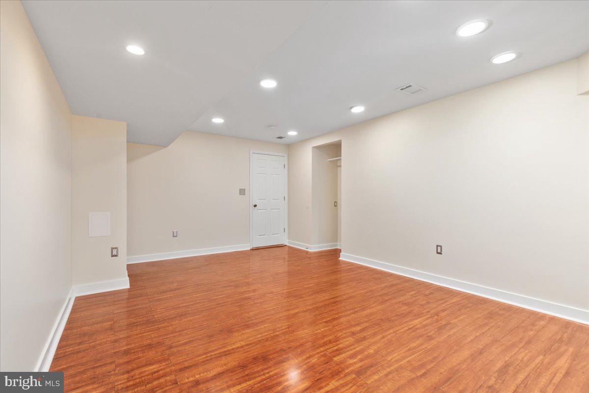 8683 NAGLE ST, MANASSAS, Virginia 20110, 4 Bedrooms Bedrooms, ,3 BathroomsBathrooms,Residential,For sale,8683 NAGLE ST,VAMN2008664 MLS # VAMN2008664