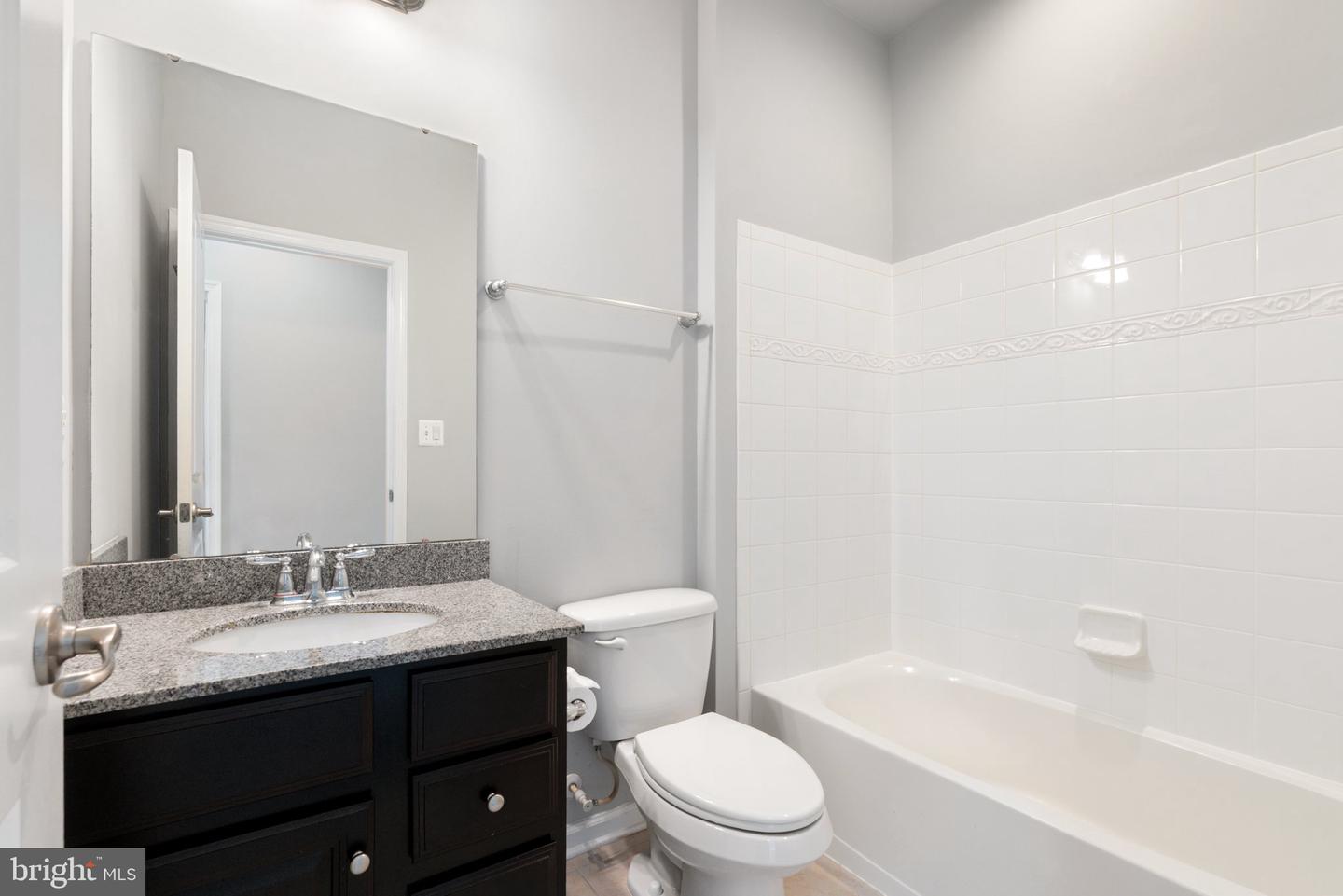 42565 BURBANK TER, STERLING, Virginia 20166, 2 Bedrooms Bedrooms, ,2 BathroomsBathrooms,Residential,For sale,42565 BURBANK TER,VALO2101720 MLS # VALO2101720