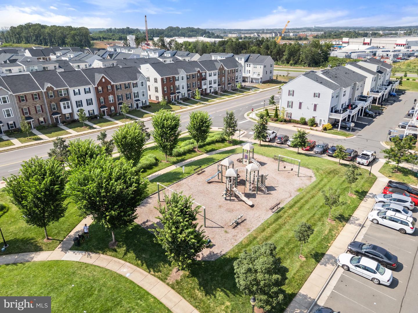 42565 BURBANK TER, STERLING, Virginia 20166, 2 Bedrooms Bedrooms, ,2 BathroomsBathrooms,Residential,For sale,42565 BURBANK TER,VALO2101720 MLS # VALO2101720