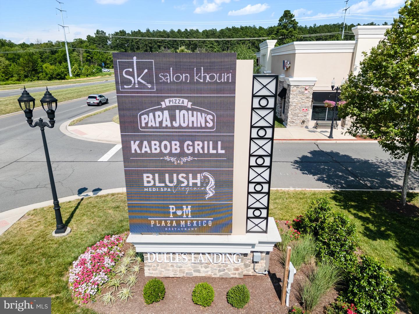 42565 BURBANK TER, STERLING, Virginia 20166, 2 Bedrooms Bedrooms, ,2 BathroomsBathrooms,Residential,For sale,42565 BURBANK TER,VALO2101720 MLS # VALO2101720