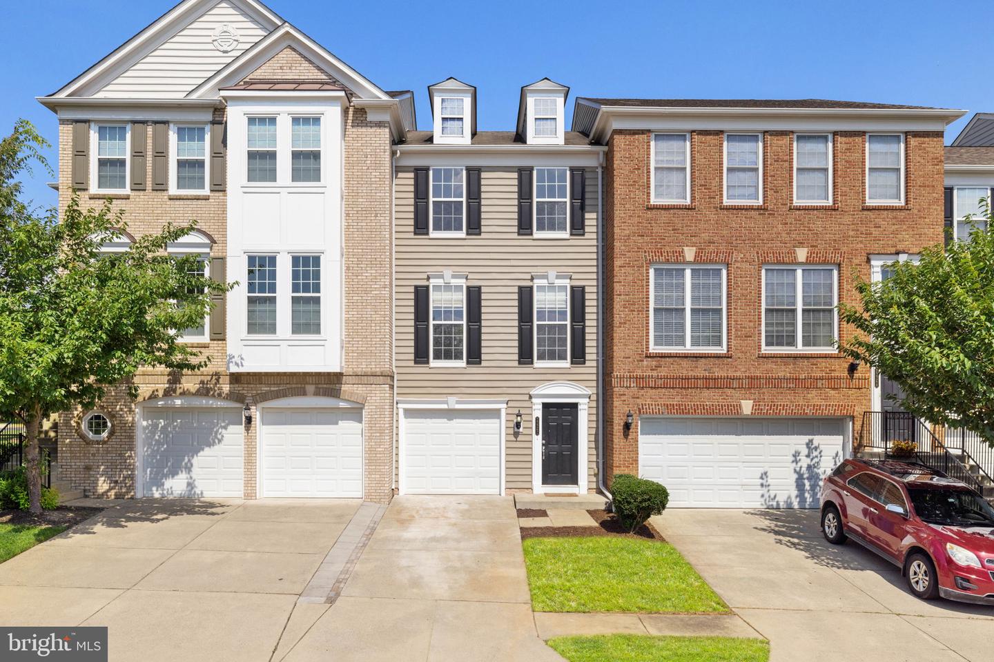 22262 MEADFOOT TER, ASHBURN, Virginia 20148, 4 Bedrooms Bedrooms, ,1 BathroomBathrooms,Residential,For sale,22262 MEADFOOT TER,VALO2101726 MLS # VALO2101726