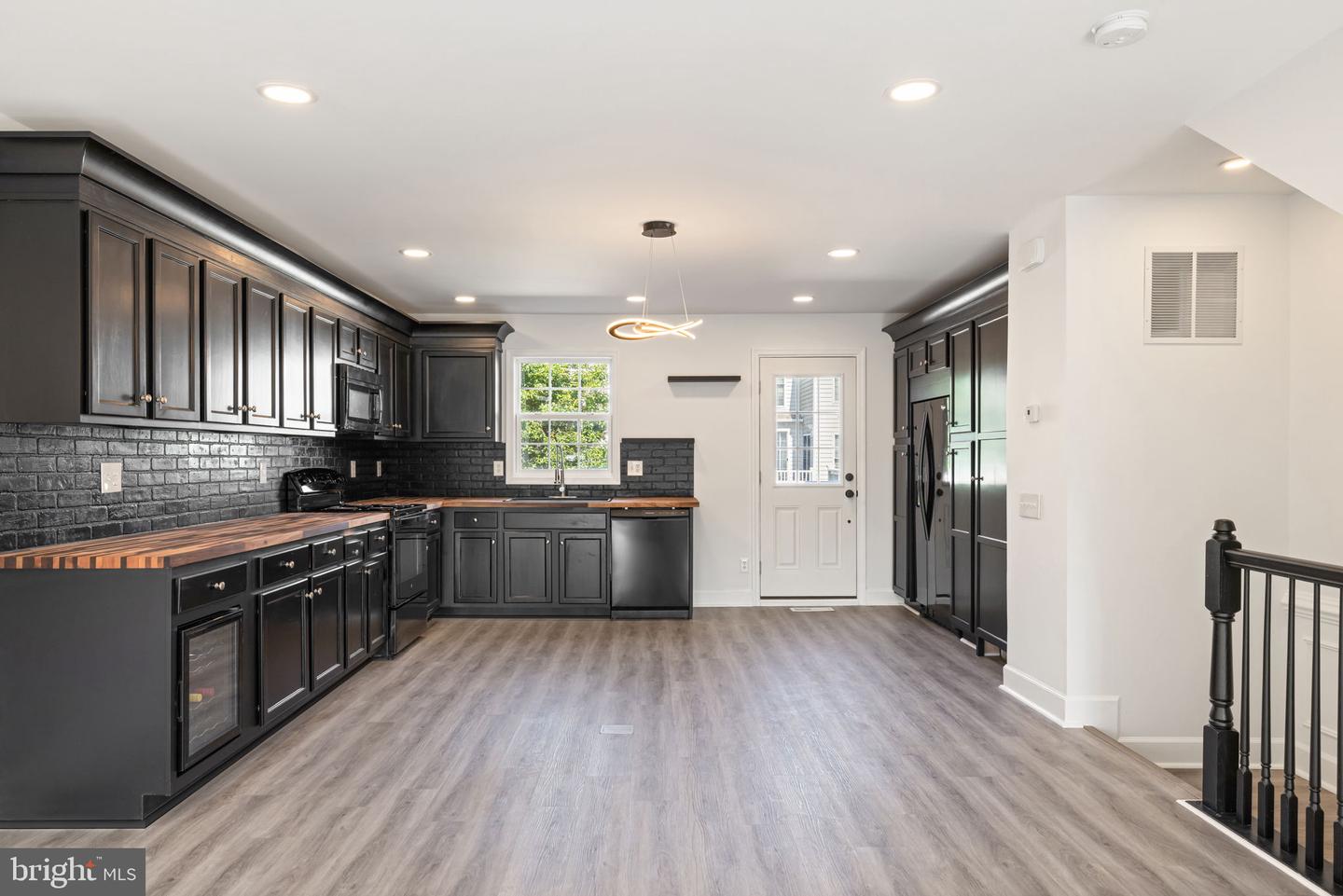 22262 MEADFOOT TER, ASHBURN, Virginia 20148, 4 Bedrooms Bedrooms, ,1 BathroomBathrooms,Residential,For sale,22262 MEADFOOT TER,VALO2101726 MLS # VALO2101726