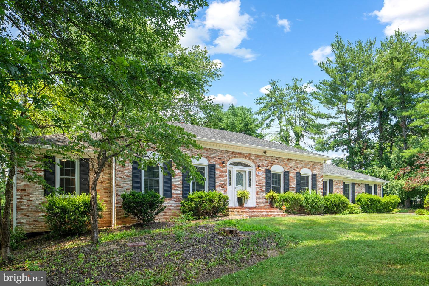 10828 MOORE DR, MANASSAS, Virginia 20111, 5 Bedrooms Bedrooms, ,4 BathroomsBathrooms,Residential,For sale,10828 MOORE DR,VAPW2098920 MLS # VAPW2098920