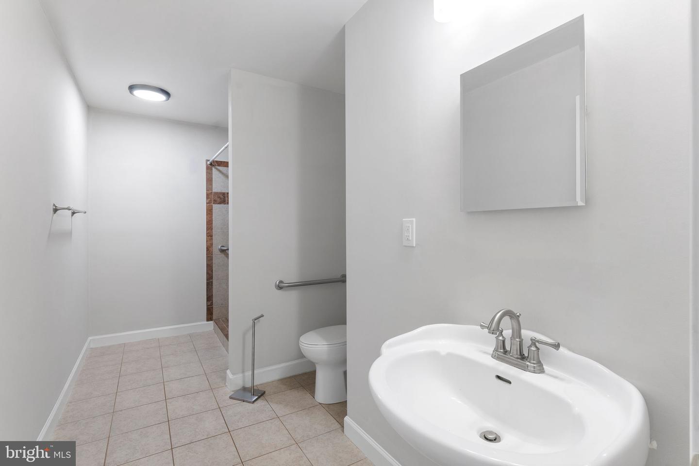 10828 MOORE DR, MANASSAS, Virginia 20111, 5 Bedrooms Bedrooms, ,4 BathroomsBathrooms,Residential,For sale,10828 MOORE DR,VAPW2098920 MLS # VAPW2098920