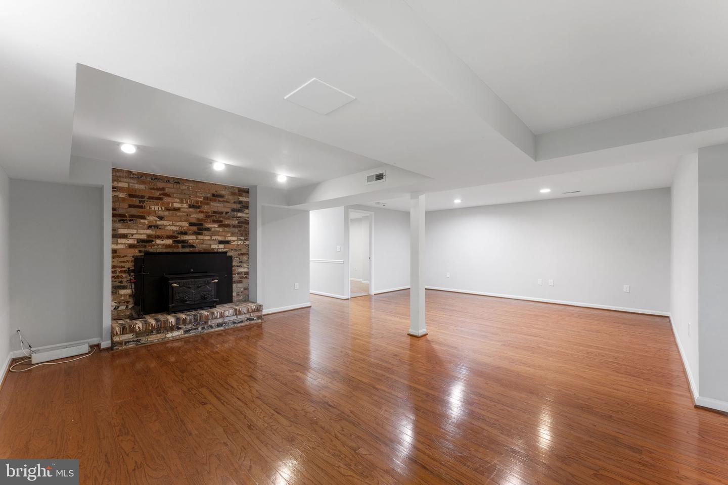 10828 MOORE DR, MANASSAS, Virginia 20111, 5 Bedrooms Bedrooms, ,4 BathroomsBathrooms,Residential,For sale,10828 MOORE DR,VAPW2098920 MLS # VAPW2098920