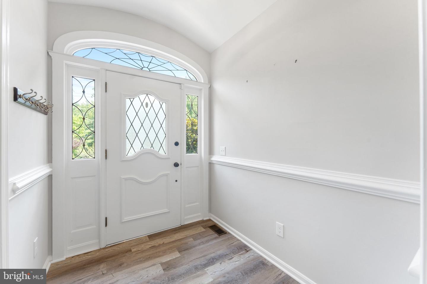 10828 MOORE DR, MANASSAS, Virginia 20111, 5 Bedrooms Bedrooms, ,4 BathroomsBathrooms,Residential,For sale,10828 MOORE DR,VAPW2098920 MLS # VAPW2098920