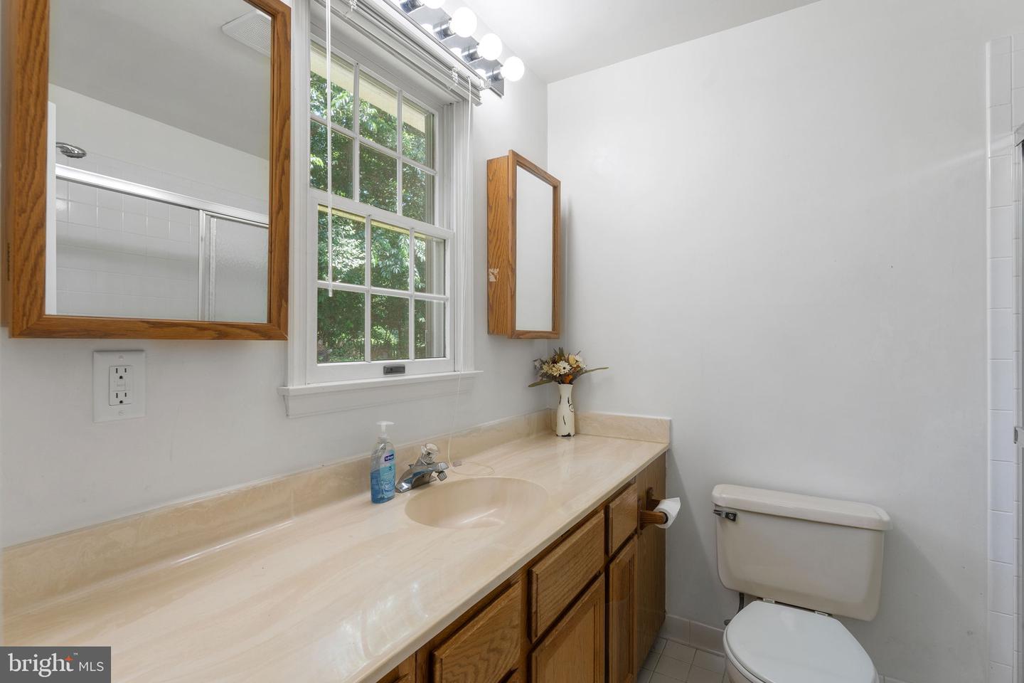 10828 MOORE DR, MANASSAS, Virginia 20111, 5 Bedrooms Bedrooms, ,4 BathroomsBathrooms,Residential,For sale,10828 MOORE DR,VAPW2098920 MLS # VAPW2098920