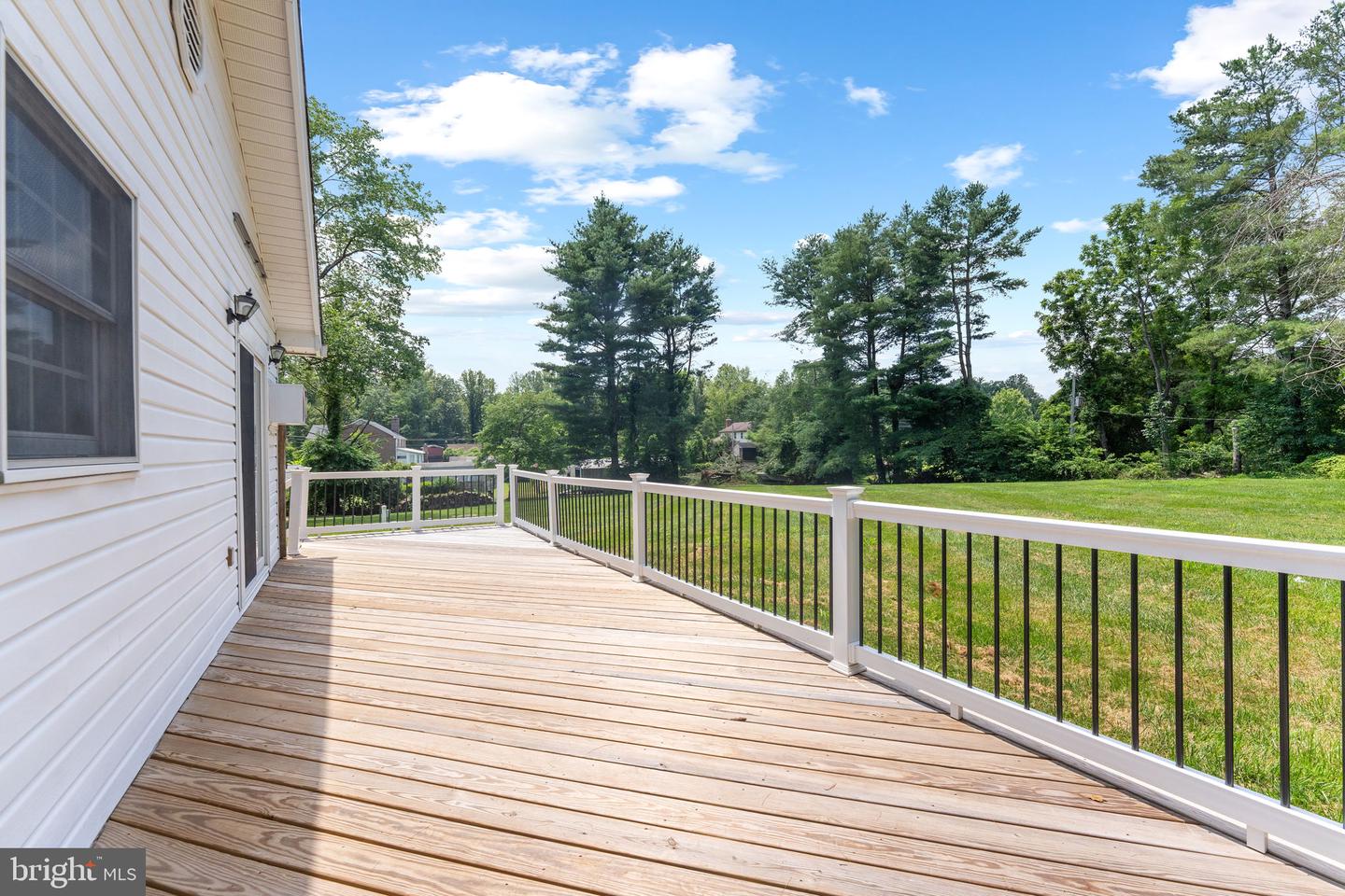 10828 MOORE DR, MANASSAS, Virginia 20111, 5 Bedrooms Bedrooms, ,4 BathroomsBathrooms,Residential,For sale,10828 MOORE DR,VAPW2098920 MLS # VAPW2098920