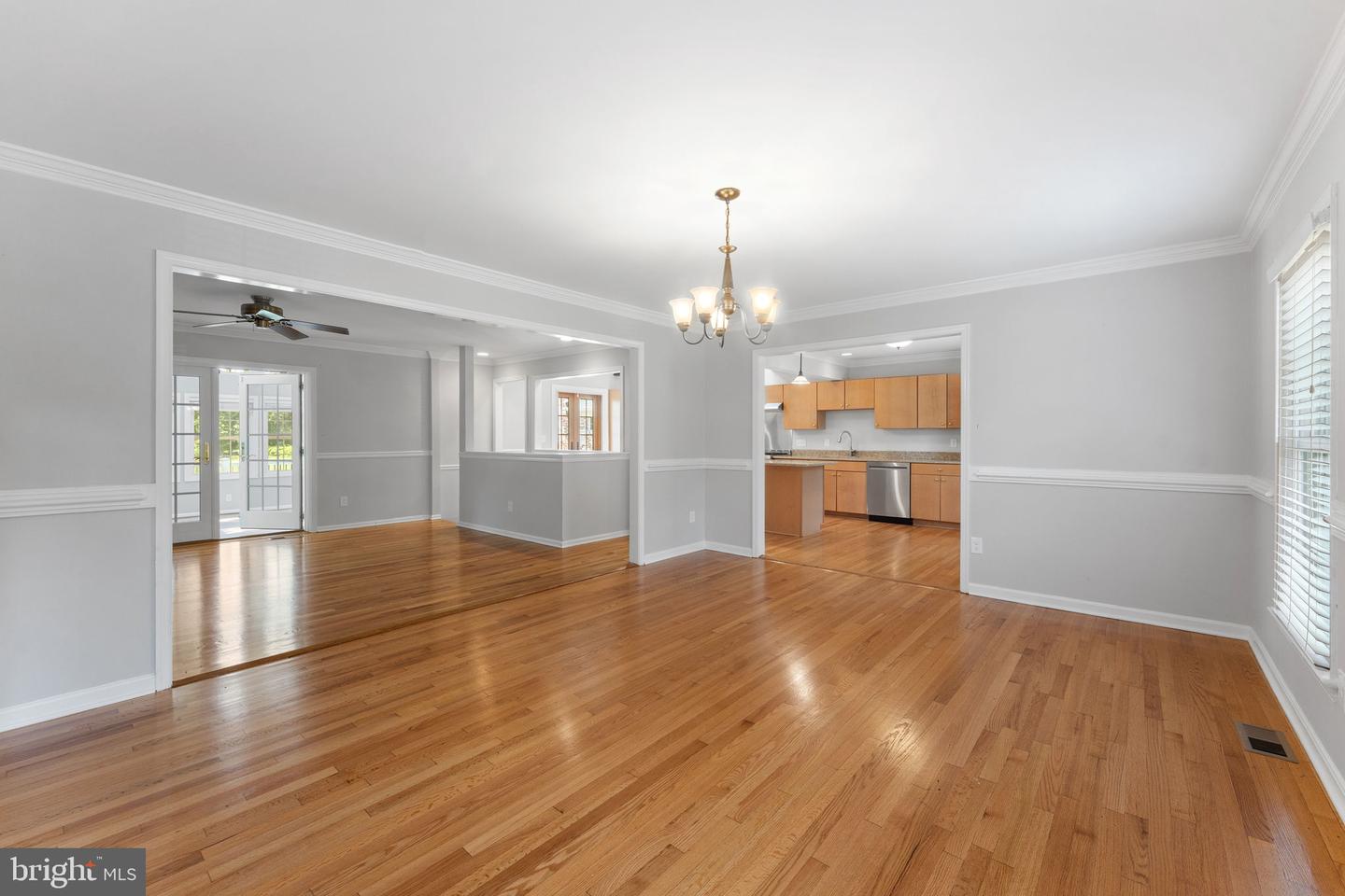 10828 MOORE DR, MANASSAS, Virginia 20111, 5 Bedrooms Bedrooms, ,4 BathroomsBathrooms,Residential,For sale,10828 MOORE DR,VAPW2098920 MLS # VAPW2098920