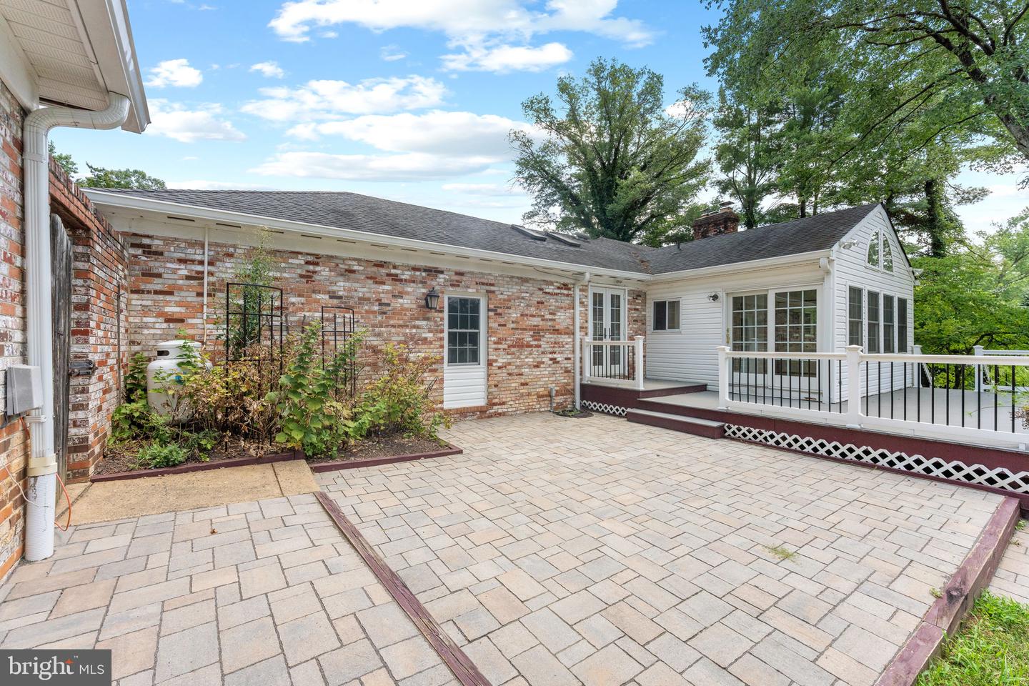 10828 MOORE DR, MANASSAS, Virginia 20111, 5 Bedrooms Bedrooms, ,4 BathroomsBathrooms,Residential,For sale,10828 MOORE DR,VAPW2098920 MLS # VAPW2098920