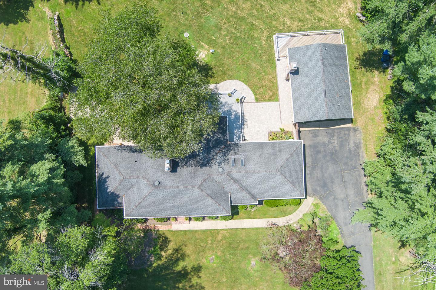 10828 MOORE DR, MANASSAS, Virginia 20111, 5 Bedrooms Bedrooms, ,4 BathroomsBathrooms,Residential,For sale,10828 MOORE DR,VAPW2098920 MLS # VAPW2098920
