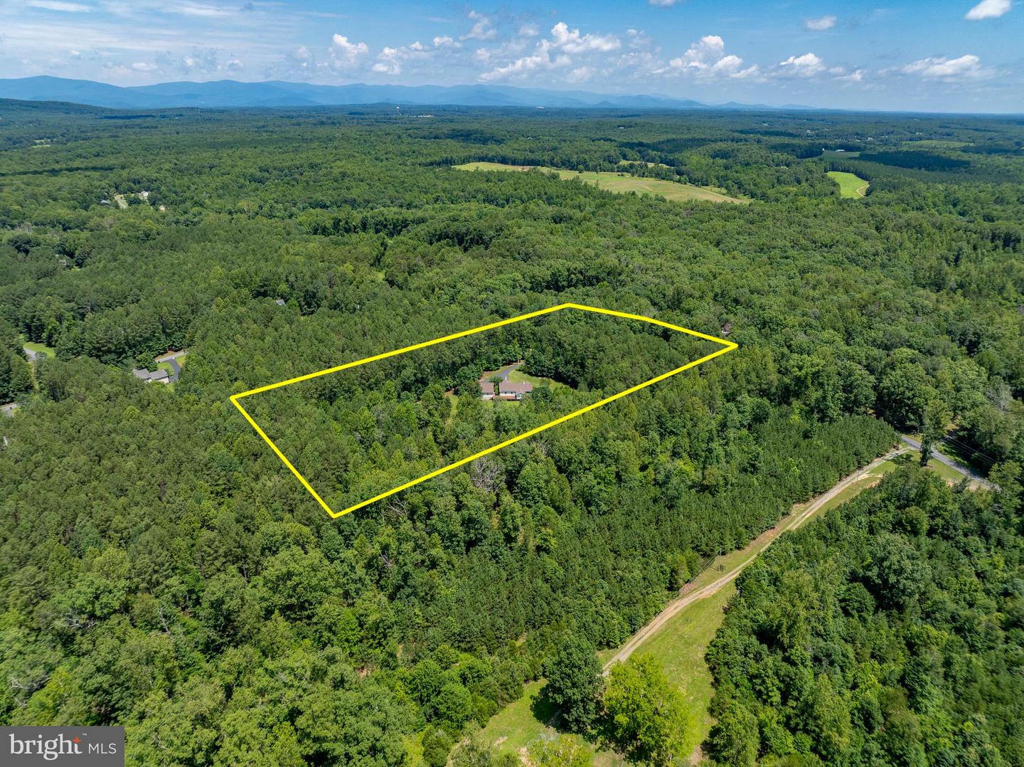 3930 GILBERT STATION RD, BARBOURSVILLE, Virginia 22923, 3 Bedrooms Bedrooms, ,2 BathroomsBathrooms,Residential,For sale,3930 GILBERT STATION RD,VAAB2001042 MLS # VAAB2001042