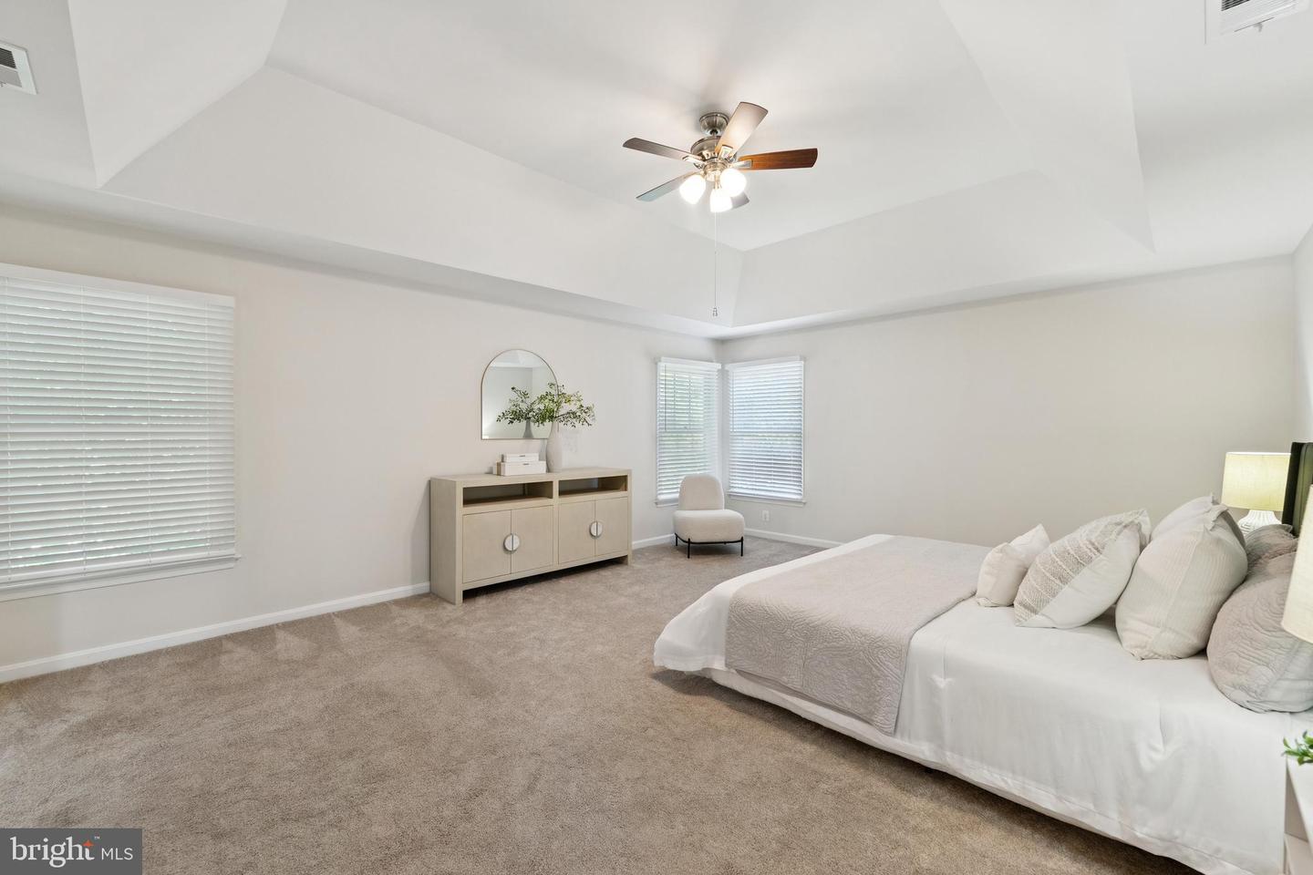 8410 COPPERLEAF CT, FAIRFAX STATION, Virginia 22039, 5 Bedrooms Bedrooms, ,4 BathroomsBathrooms,Residential,For sale,8410 COPPERLEAF CT,VAFX2254802 MLS # VAFX2254802