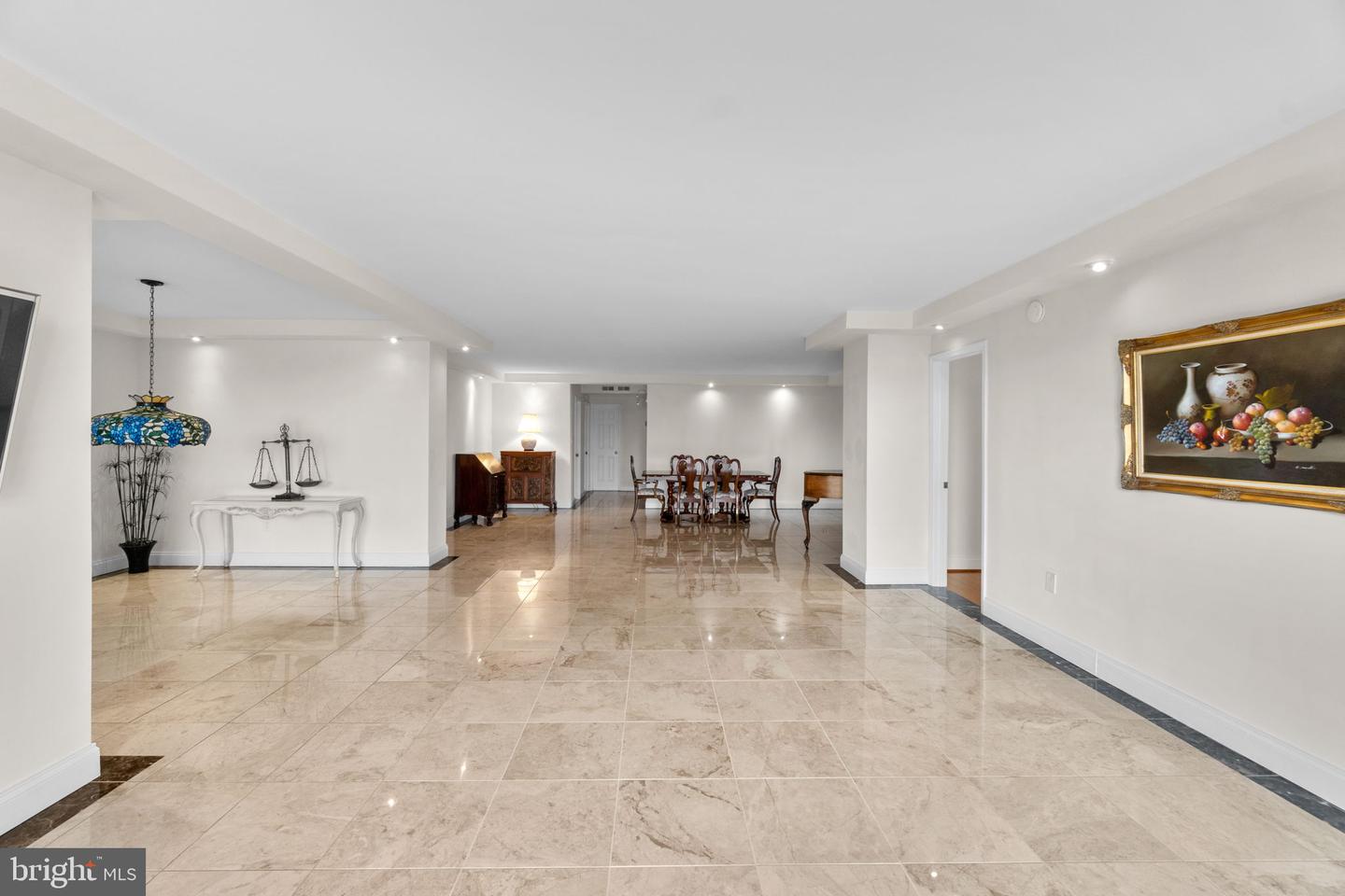 1800 OLD MEADOW RD #1512 - 1513, MCLEAN, Virginia 22102, 3 Bedrooms Bedrooms, ,3 BathroomsBathrooms,Residential,For sale,1800 OLD MEADOW RD #1512 - 1513,VAFX2254890 MLS # VAFX2254890