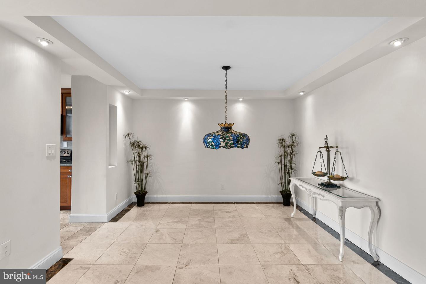 1800 OLD MEADOW RD #1512 - 1513, MCLEAN, Virginia 22102, 3 Bedrooms Bedrooms, ,3 BathroomsBathrooms,Residential,For sale,1800 OLD MEADOW RD #1512 - 1513,VAFX2254890 MLS # VAFX2254890