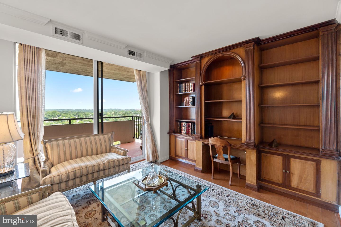 1800 OLD MEADOW RD #1512 - 1513, MCLEAN, Virginia 22102, 3 Bedrooms Bedrooms, ,3 BathroomsBathrooms,Residential,For sale,1800 OLD MEADOW RD #1512 - 1513,VAFX2254890 MLS # VAFX2254890