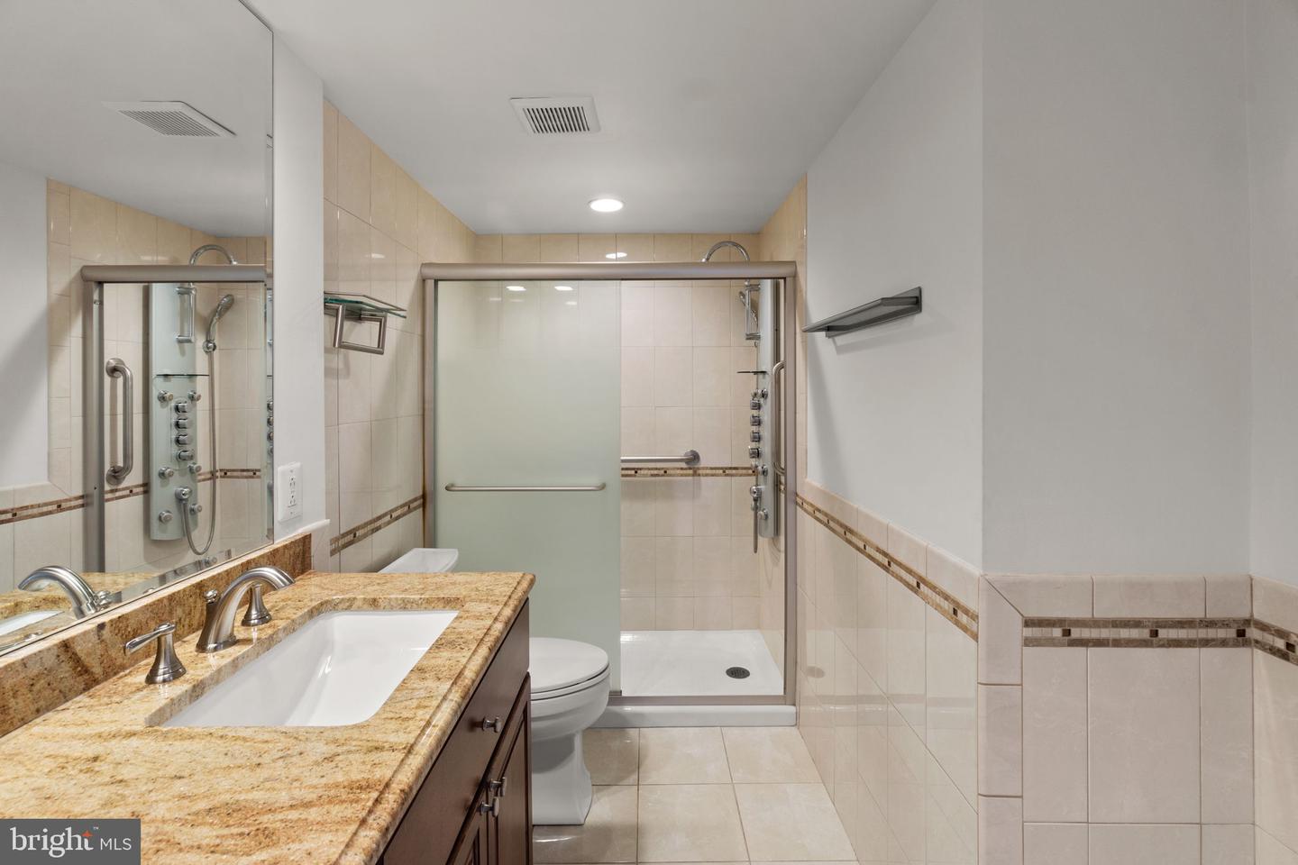 1800 OLD MEADOW RD #1512 - 1513, MCLEAN, Virginia 22102, 3 Bedrooms Bedrooms, ,3 BathroomsBathrooms,Residential,For sale,1800 OLD MEADOW RD #1512 - 1513,VAFX2254890 MLS # VAFX2254890