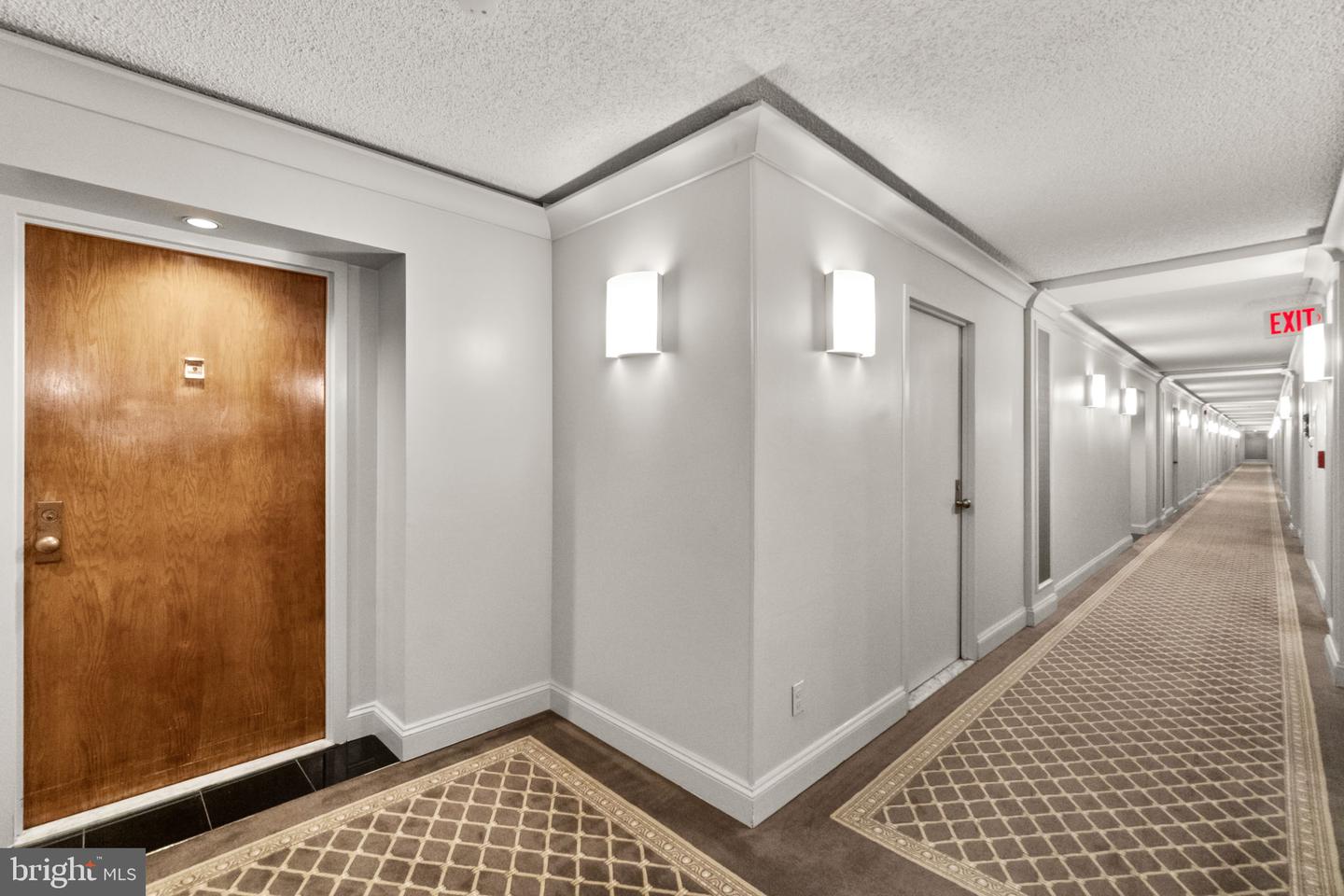 1800 OLD MEADOW RD #1512 - 1513, MCLEAN, Virginia 22102, 3 Bedrooms Bedrooms, ,3 BathroomsBathrooms,Residential,For sale,1800 OLD MEADOW RD #1512 - 1513,VAFX2254890 MLS # VAFX2254890