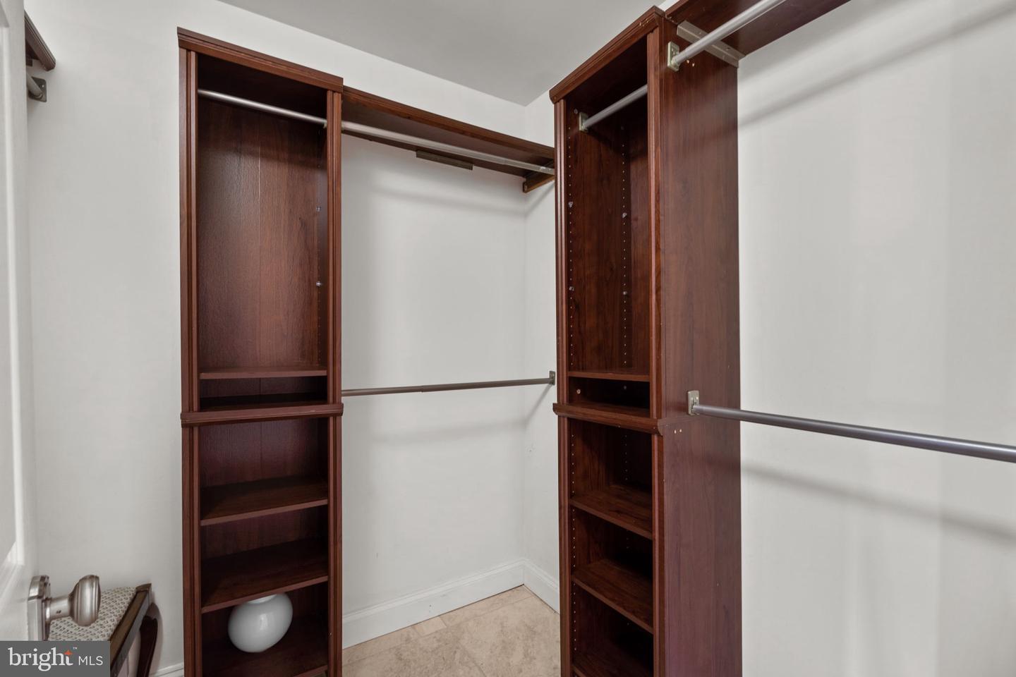 1800 OLD MEADOW RD #1512 - 1513, MCLEAN, Virginia 22102, 3 Bedrooms Bedrooms, ,3 BathroomsBathrooms,Residential,For sale,1800 OLD MEADOW RD #1512 - 1513,VAFX2254890 MLS # VAFX2254890