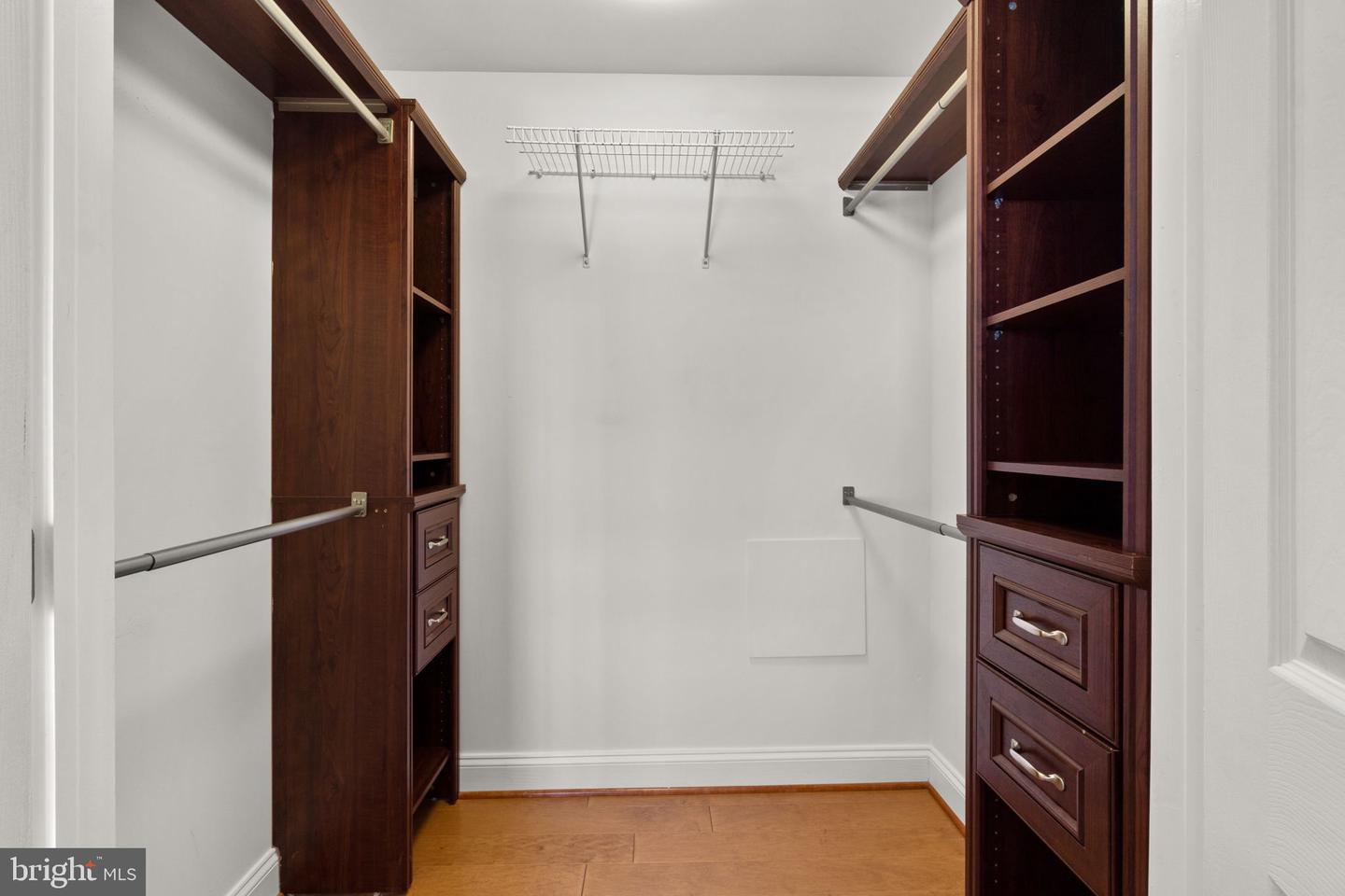 1800 OLD MEADOW RD #1512 - 1513, MCLEAN, Virginia 22102, 3 Bedrooms Bedrooms, ,3 BathroomsBathrooms,Residential,For sale,1800 OLD MEADOW RD #1512 - 1513,VAFX2254890 MLS # VAFX2254890