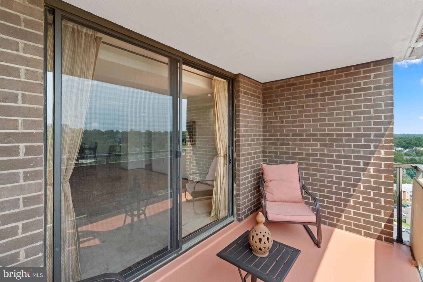 1800 OLD MEADOW RD #1512 - 1513, MCLEAN, Virginia 22102, 3 Bedrooms Bedrooms, ,3 BathroomsBathrooms,Residential,For sale,1800 OLD MEADOW RD #1512 - 1513,VAFX2254890 MLS # VAFX2254890