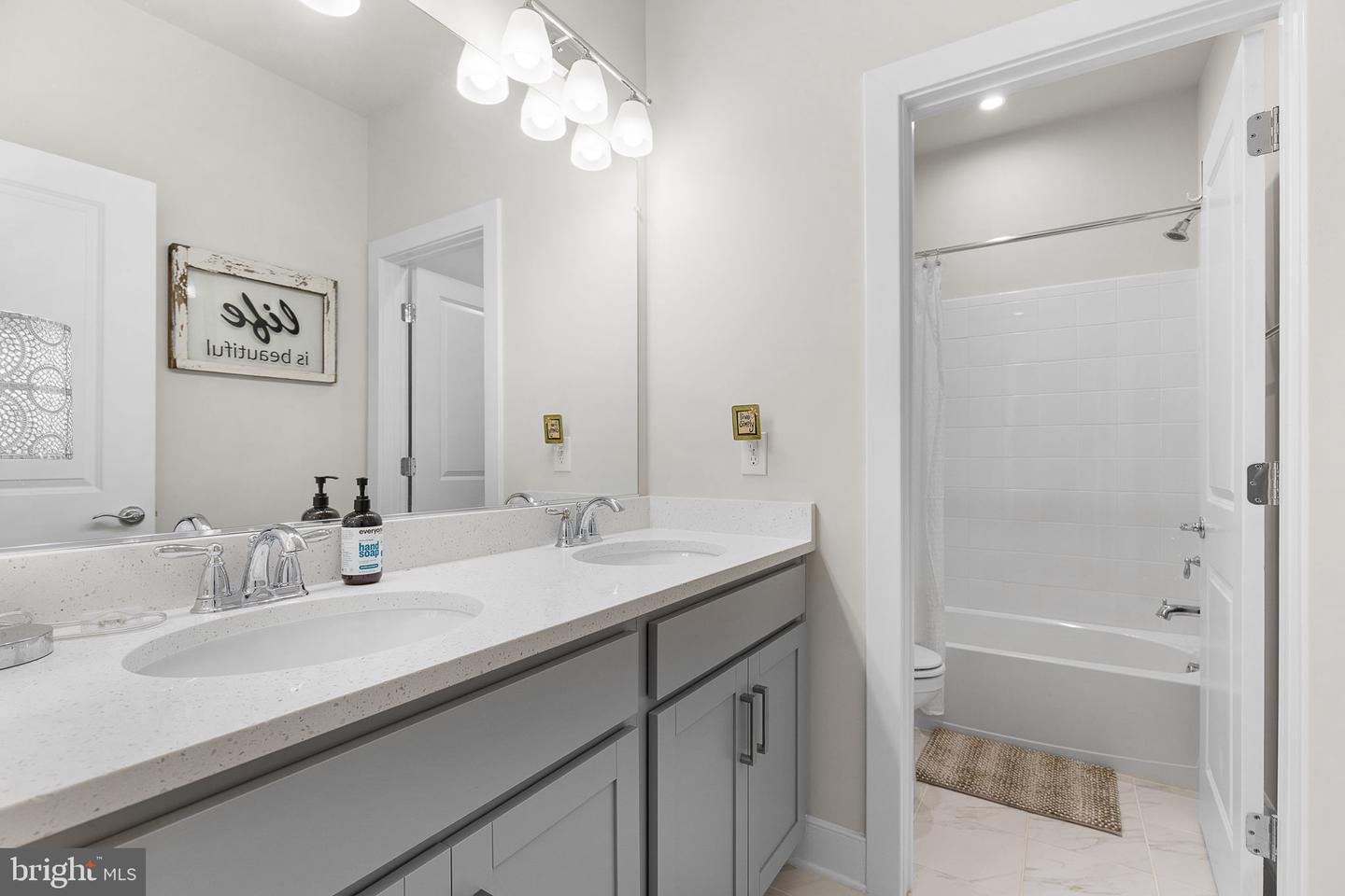 17703 WHITE CAMPION WAY, DUMFRIES, Virginia 22026, 4 Bedrooms Bedrooms, ,4 BathroomsBathrooms,Residential,For sale,17703 WHITE CAMPION WAY,VAPW2098992 MLS # VAPW2098992