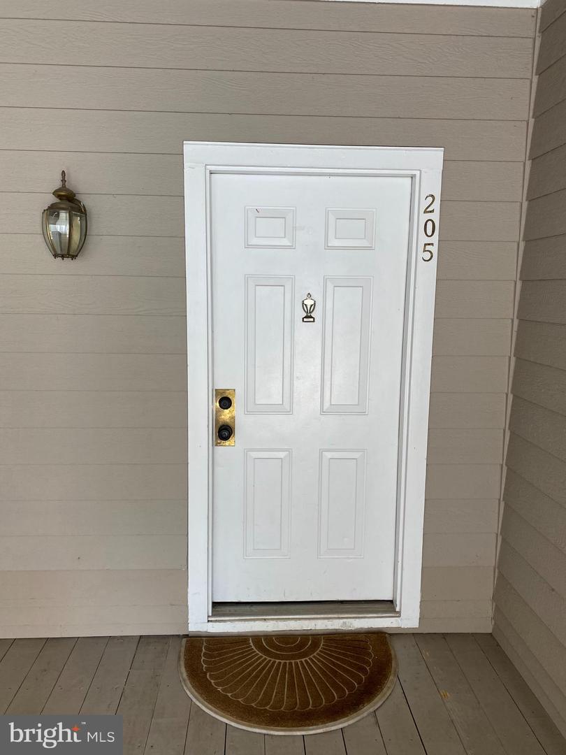 14322 CLIMBING ROSE WAY #205, CENTREVILLE, Virginia 20121, 1 Bedroom Bedrooms, ,1 BathroomBathrooms,Residential,For sale,14322 CLIMBING ROSE WAY #205,VAFX2254924 MLS # VAFX2254924