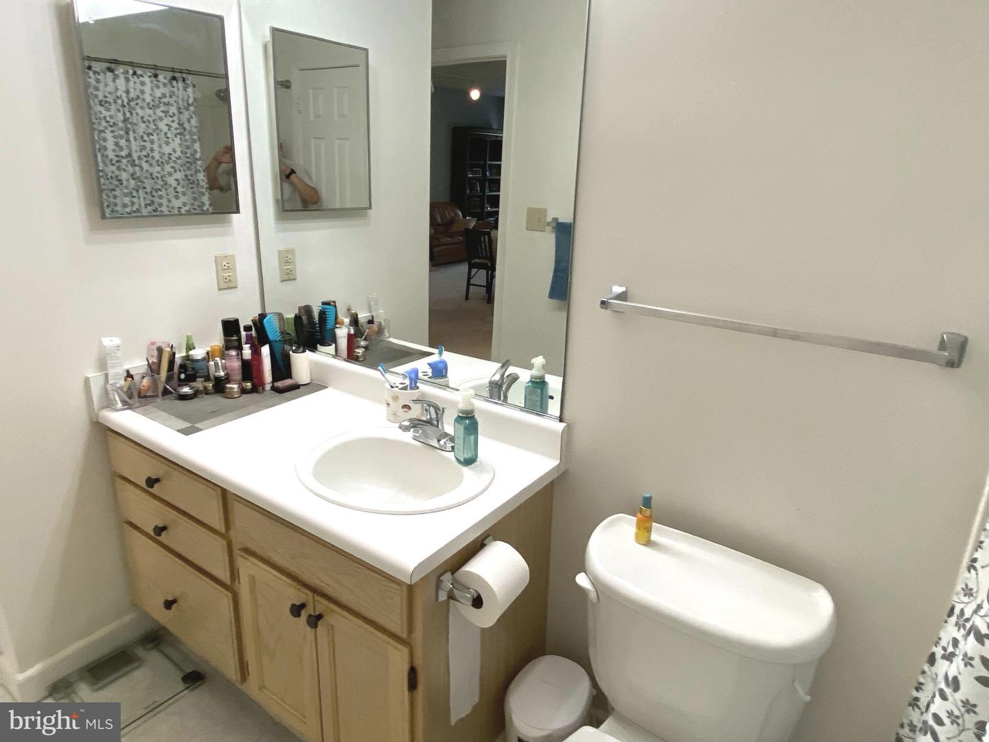 14322 CLIMBING ROSE WAY #205, CENTREVILLE, Virginia 20121, 1 Bedroom Bedrooms, ,1 BathroomBathrooms,Residential,For sale,14322 CLIMBING ROSE WAY #205,VAFX2254924 MLS # VAFX2254924