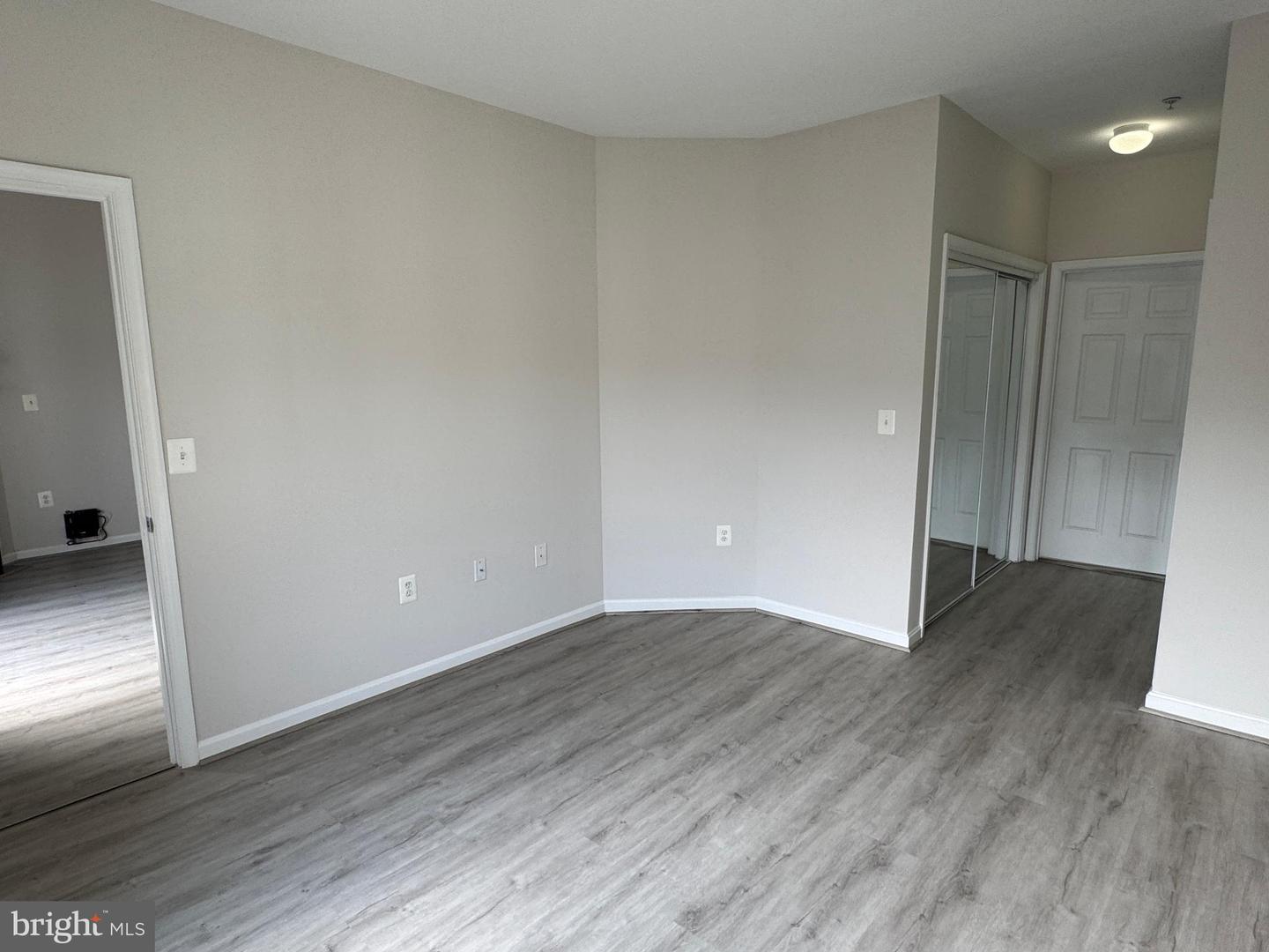 11352 ARISTOTLE DR #7-405, FAIRFAX, Virginia 22030, 2 Bedrooms Bedrooms, ,2 BathroomsBathrooms,Residential,For sale,11352 ARISTOTLE DR #7-405,VAFX2254942 MLS # VAFX2254942