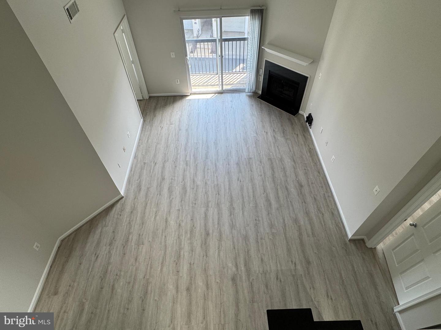 11352 ARISTOTLE DR #7-405, FAIRFAX, Virginia 22030, 2 Bedrooms Bedrooms, ,2 BathroomsBathrooms,Residential,For sale,11352 ARISTOTLE DR #7-405,VAFX2254942 MLS # VAFX2254942