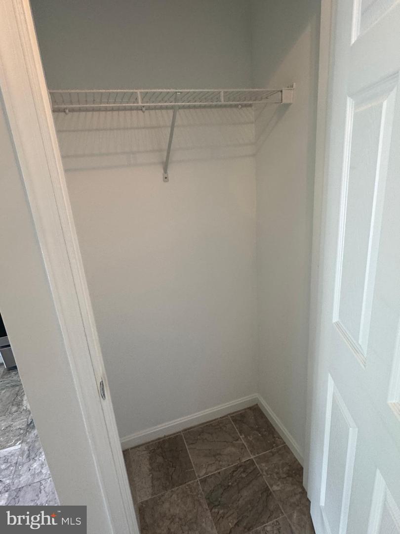 11352 ARISTOTLE DR #7-405, FAIRFAX, Virginia 22030, 2 Bedrooms Bedrooms, ,2 BathroomsBathrooms,Residential,For sale,11352 ARISTOTLE DR #7-405,VAFX2254942 MLS # VAFX2254942