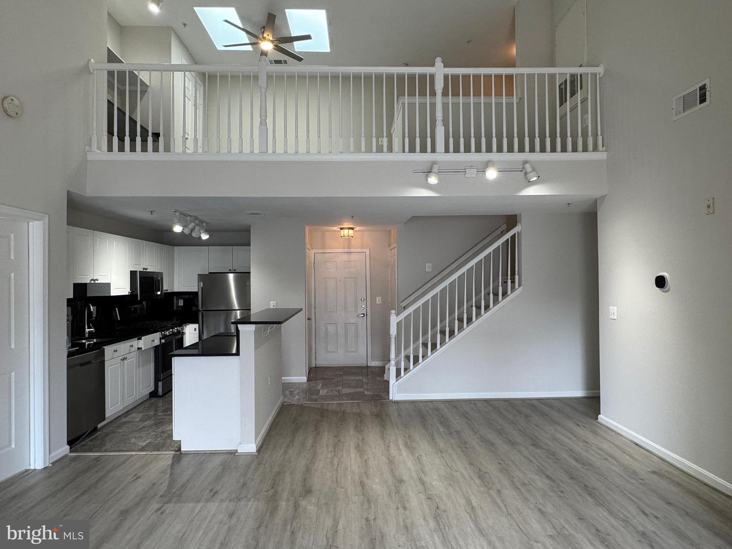 11352 ARISTOTLE DR #7-405, FAIRFAX, Virginia 22030, 2 Bedrooms Bedrooms, ,2 BathroomsBathrooms,Residential,For sale,11352 ARISTOTLE DR #7-405,VAFX2254942 MLS # VAFX2254942