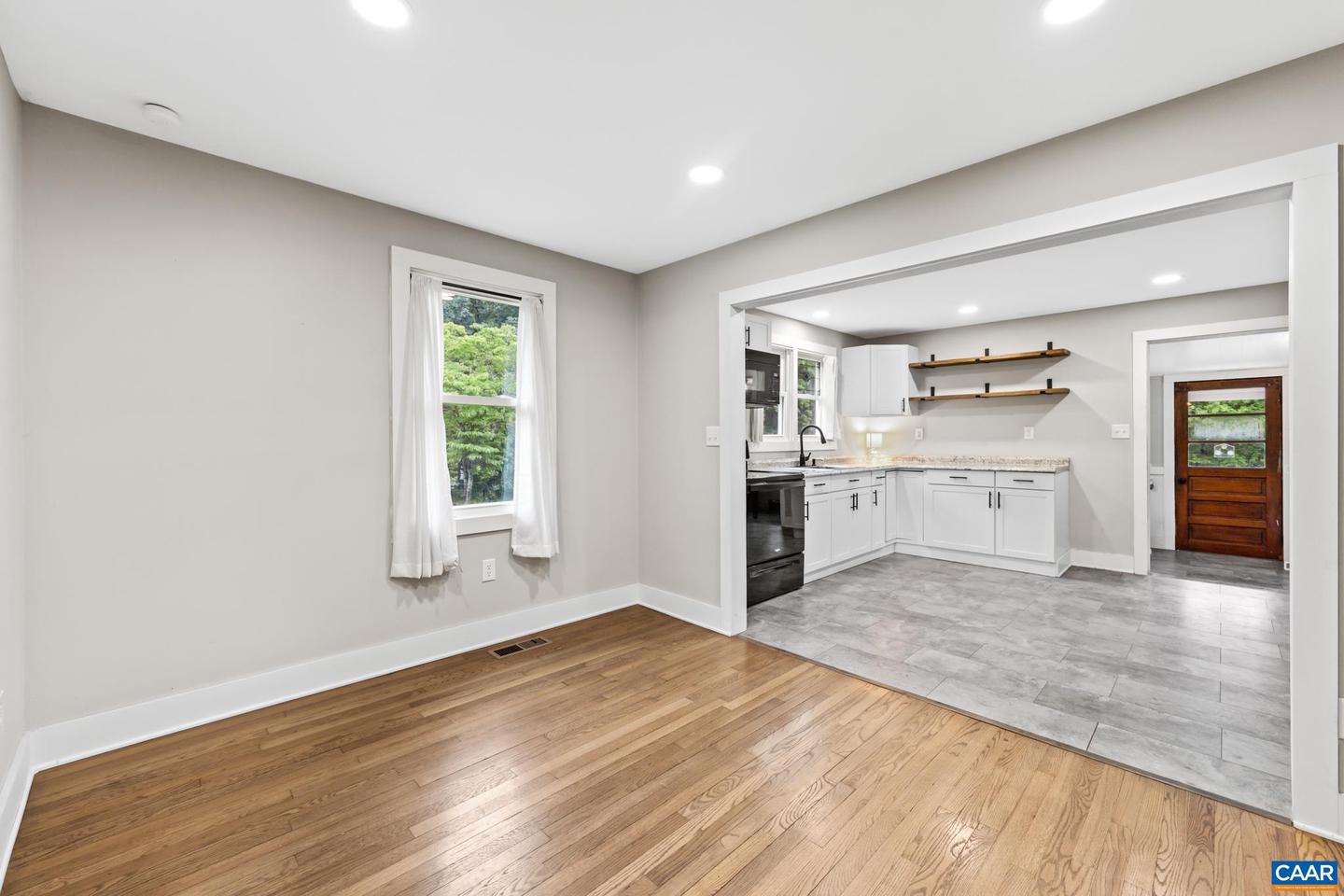 894 DOBBY CREEK RD, SCOTTSVILLE, Virginia 24590, 2 Bedrooms Bedrooms, ,1 BathroomBathrooms,Residential,For sale,894 DOBBY CREEK RD,666580 MLS # 666580