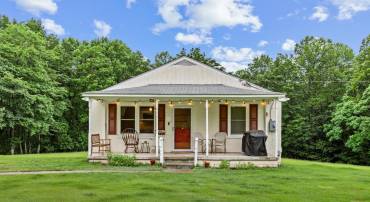 894 DOBBY CREEK RD, SCOTTSVILLE, Virginia 24590, 2 Bedrooms Bedrooms, ,1 BathroomBathrooms,Residential,For sale,894 DOBBY CREEK RD,666580 MLS # 666580