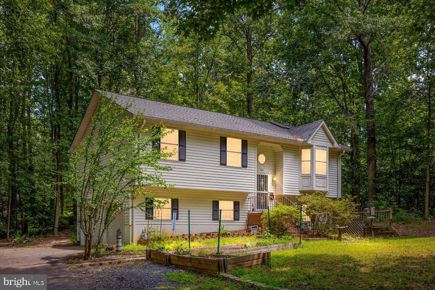 11701 BERRY LN, SPOTSYLVANIA, Virginia 22551, 3 Bedrooms Bedrooms, ,2 BathroomsBathrooms,Residential,For sale,11701 BERRY LN,VASP2034636 MLS # VASP2034636