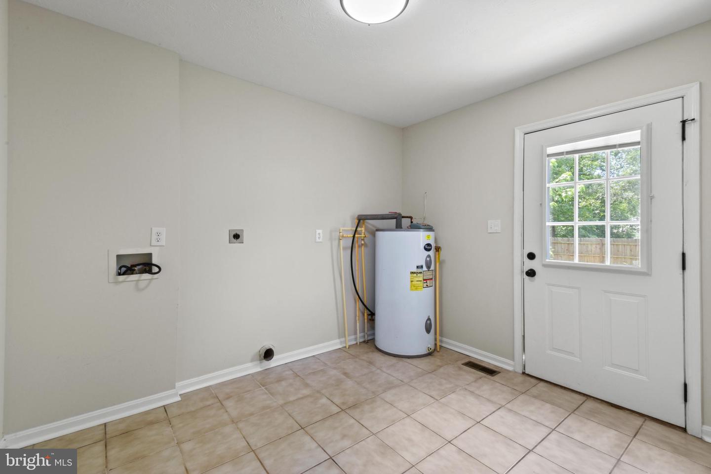 1810 RIVERMONT DR, FRONT ROYAL, Virginia 22630, 3 Bedrooms Bedrooms, ,2 BathroomsBathrooms,Residential,For sale,1810 RIVERMONT DR,VAWR2011668 MLS # VAWR2011668