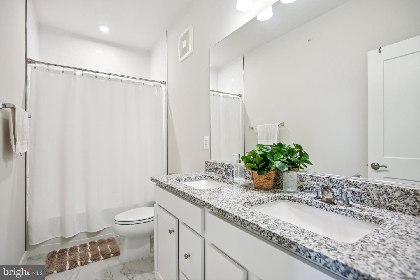 14156 GYPSUM LOOP #114, CHANTILLY, Virginia 20151, 3 Bedrooms Bedrooms, ,2 BathroomsBathrooms,Residential,For sale,14156 GYPSUM LOOP #114,VAFX2255014 MLS # VAFX2255014