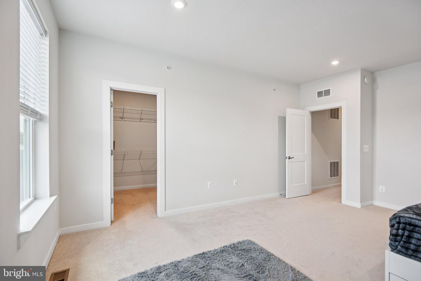 14156 GYPSUM LOOP #114, CHANTILLY, Virginia 20151, 3 Bedrooms Bedrooms, ,2 BathroomsBathrooms,Residential,For sale,14156 GYPSUM LOOP #114,VAFX2255014 MLS # VAFX2255014