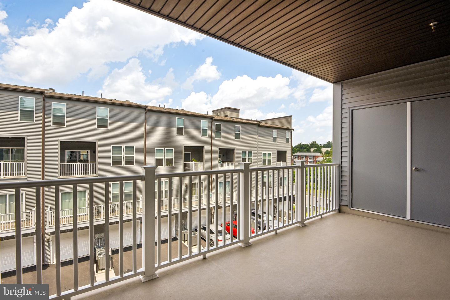 14156 GYPSUM LOOP #114, CHANTILLY, Virginia 20151, 3 Bedrooms Bedrooms, ,2 BathroomsBathrooms,Residential,For sale,14156 GYPSUM LOOP #114,VAFX2255014 MLS # VAFX2255014