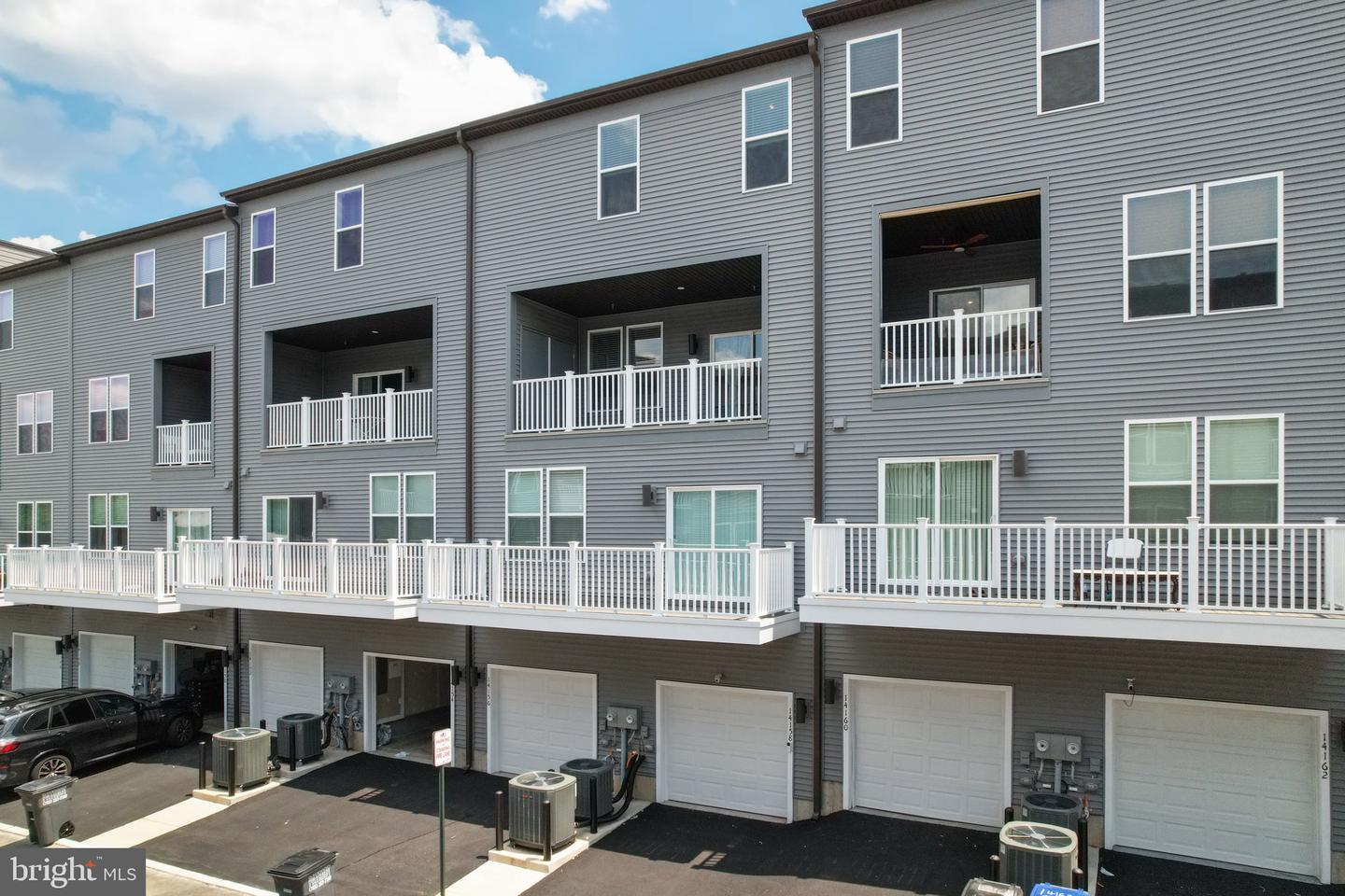 14156 GYPSUM LOOP #114, CHANTILLY, Virginia 20151, 3 Bedrooms Bedrooms, ,2 BathroomsBathrooms,Residential,For sale,14156 GYPSUM LOOP #114,VAFX2255014 MLS # VAFX2255014