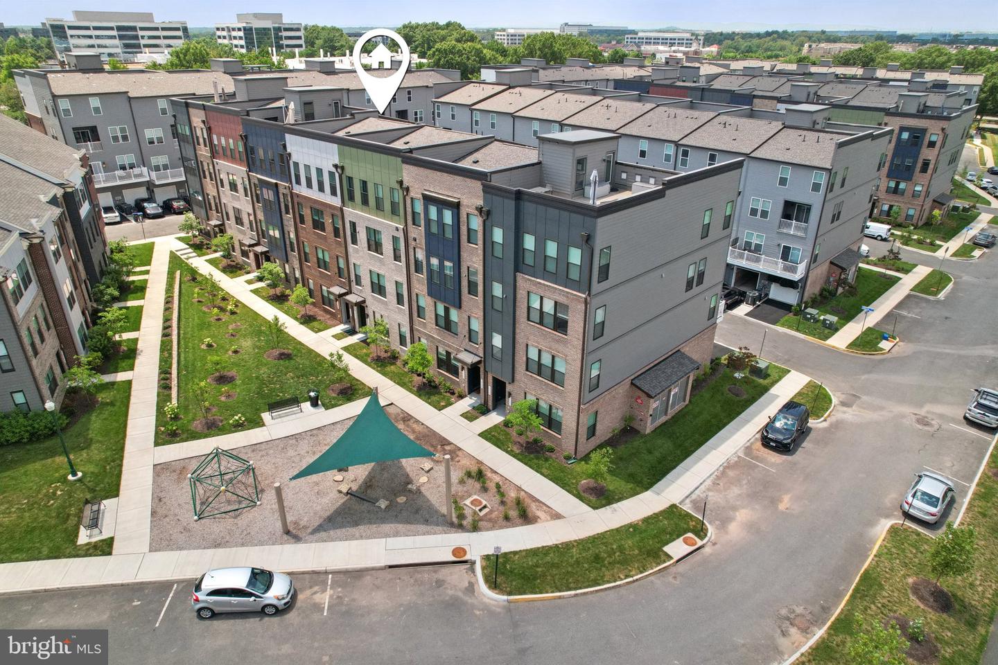 14156 GYPSUM LOOP #114, CHANTILLY, Virginia 20151, 3 Bedrooms Bedrooms, ,2 BathroomsBathrooms,Residential,For sale,14156 GYPSUM LOOP #114,VAFX2255014 MLS # VAFX2255014